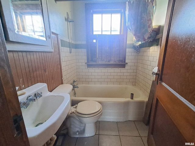 605 FRANKLIN Street, Bartonville, IL 61607