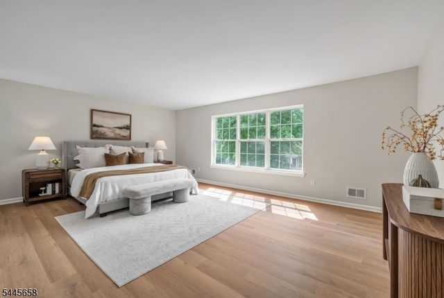 1 WINDING RIDGE ROAD, Jefferson Twp., NJ 07849
