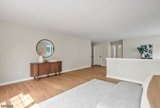 1 WINDING RIDGE ROAD, Jefferson Twp., NJ 07849