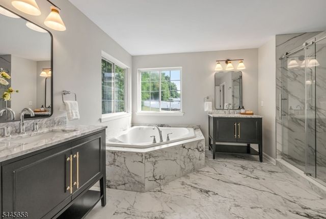 1 WINDING RIDGE ROAD, Jefferson Twp., NJ 07849