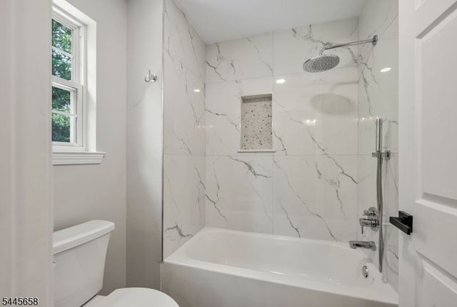 1 WINDING RIDGE ROAD, Jefferson Twp., NJ 07849