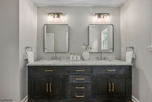 1 WINDING RIDGE ROAD, Jefferson Twp., NJ 07849