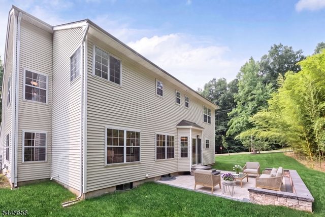 1 WINDING RIDGE ROAD, Jefferson Twp., NJ 07849