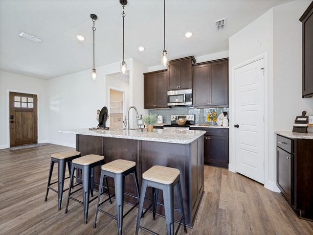 4711 Enclave Drive, Sanger, TX 76266