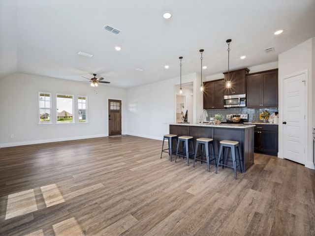 4711 Enclave Drive, Sanger, TX 76266