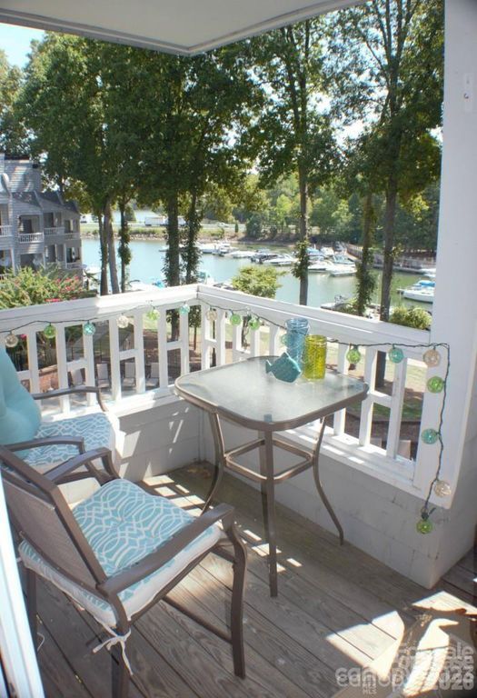 218 Northwest Drive, Davidson, NC 28036
