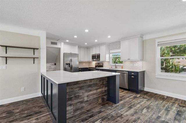 13548 BELLEWOOD AVENUE, Seminole, FL 33776