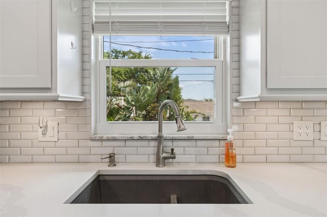 13548 BELLEWOOD AVENUE, Seminole, FL 33776