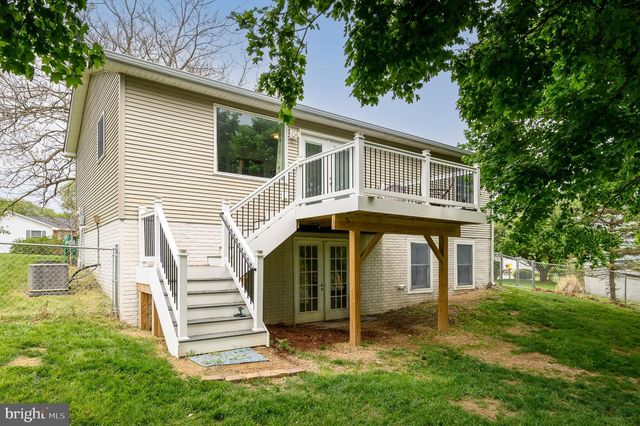 176 ELEMENTARY DR, Martinsburg, WV 25404