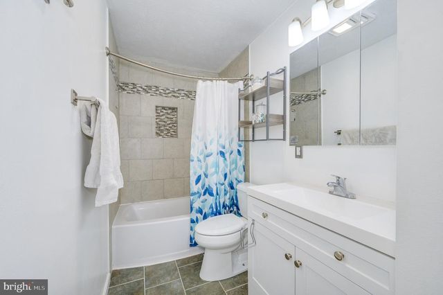 176 ELEMENTARY DR, Martinsburg, WV 25404