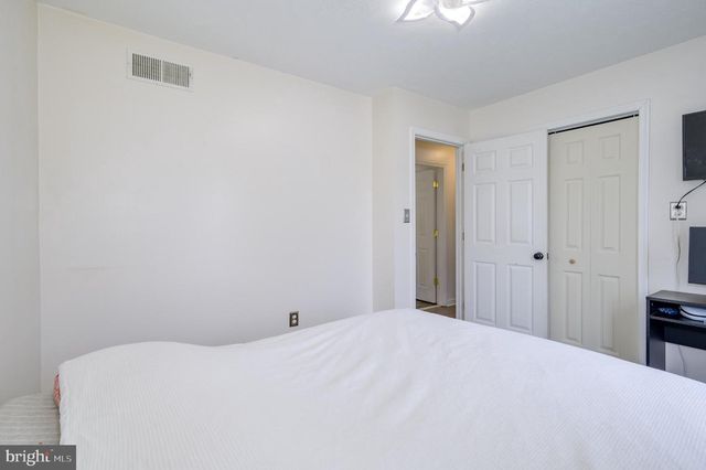 176 ELEMENTARY DR, Martinsburg, WV 25404