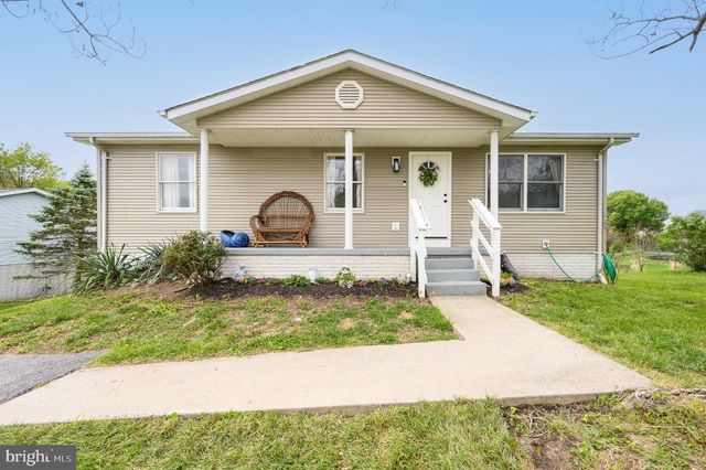 176 ELEMENTARY DR, Martinsburg, WV 25404