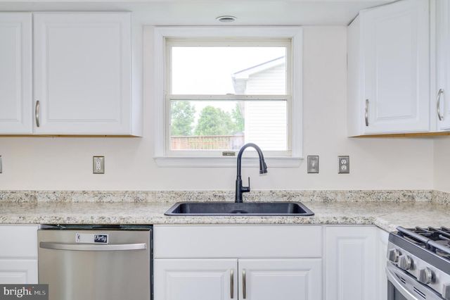 176 ELEMENTARY DR, Martinsburg, WV 25404