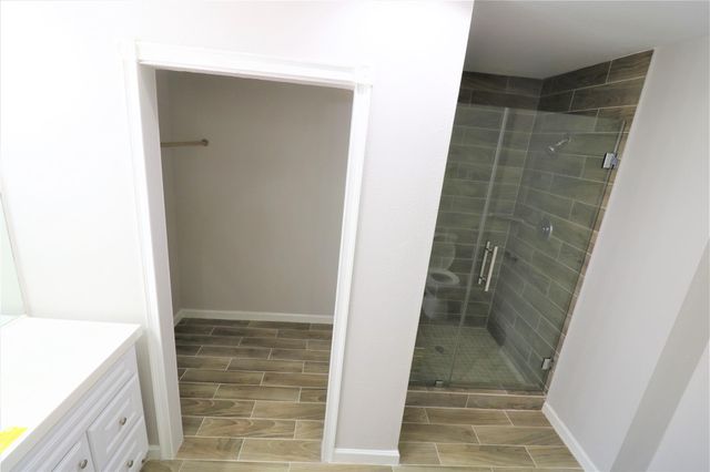 2705 Wilmington Drive, Dickinson, TX 77539