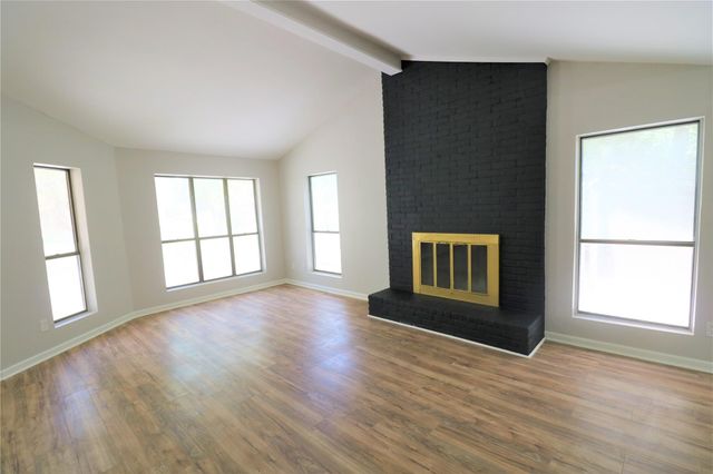 2705 Wilmington Drive, Dickinson, TX 77539