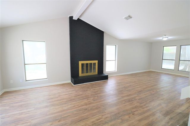 2705 Wilmington Drive, Dickinson, TX 77539