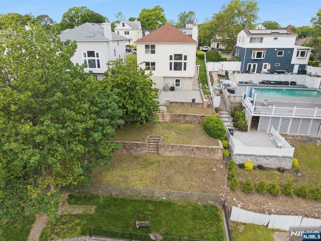 30 Witherspoon Street, Nutley, NJ 07424