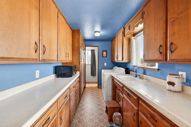 13807 Dallas Rd, Hickman, CA 95323