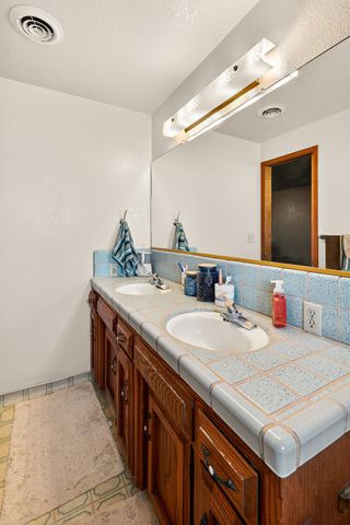 13807 Dallas Rd, Hickman, CA 95323