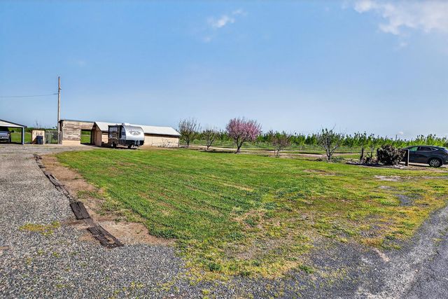 13807 Dallas Rd, Hickman, CA 95323