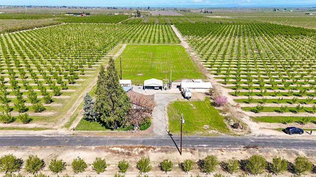 13807 Dallas Rd, Hickman, CA 95323