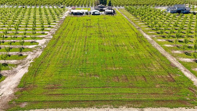 13807 Dallas Rd, Hickman, CA 95323