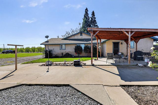 13807 Dallas Rd, Hickman, CA 95323