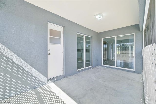 2605 63rd ST W, Lehigh Acres, FL 33971