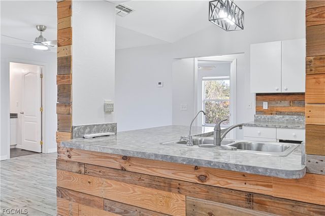 2605 63rd ST W, Lehigh Acres, FL 33971