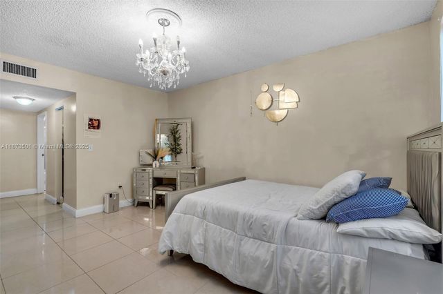 451 Ives Dairy Rd 103-1, Miami, FL 33179