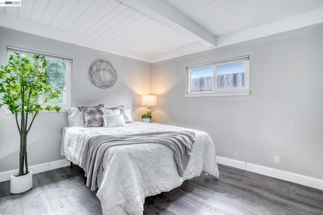 738 Lilly Ave, Hayward, CA 94544