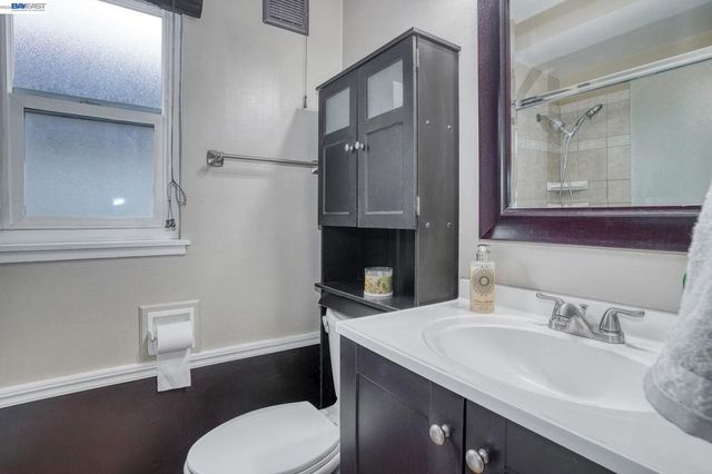 738 Lilly Ave, Hayward, CA 94544