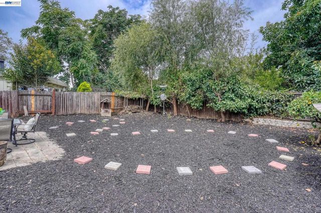 738 Lilly Ave, Hayward, CA 94544