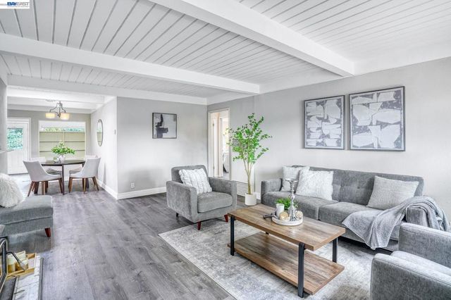 738 Lilly Ave, Hayward, CA 94544