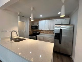 7545 E Treasure Dr 2A, North Bay Village, FL 33141