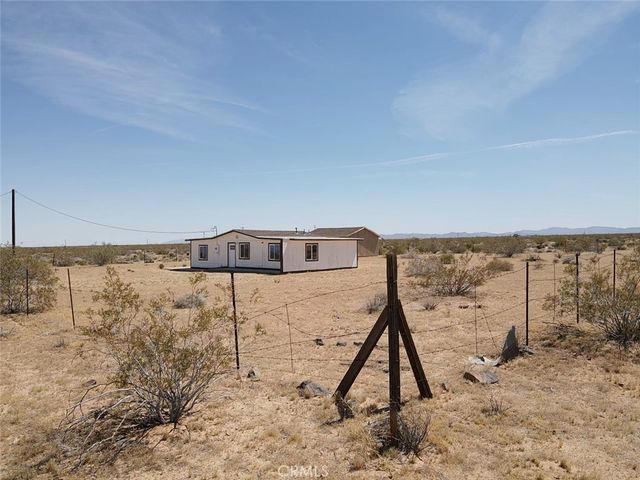 60033 Sespe, Landers, CA 92285