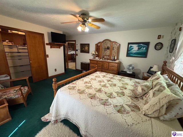 7030 Shepherdsville Road, Elizabethtown, KY 42701