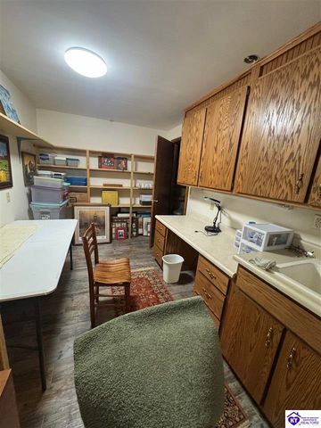 7030 Shepherdsville Road, Elizabethtown, KY 42701