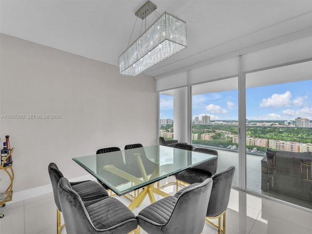 19707 Turnberry Way 21D, Aventura, FL 33180
