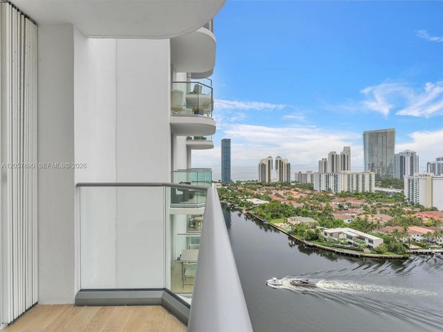 19707 Turnberry Way 21D, Aventura, FL 33180