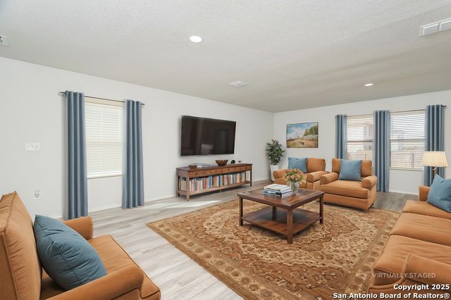 2038 Catfish Pond, San Antonio, TX 78224