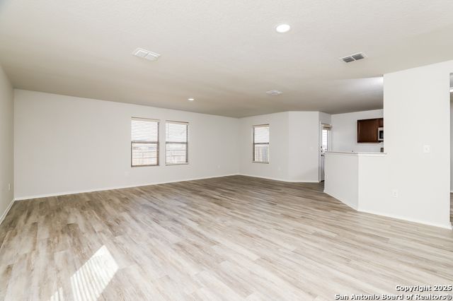 2038 Catfish Pond, San Antonio, TX 78224