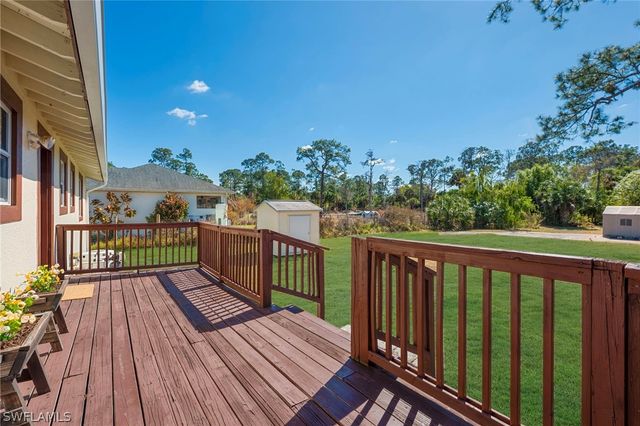 1960 22nd AVE NE, Naples, FL 34120