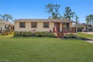 1960 22nd AVE NE, Naples, FL 34120