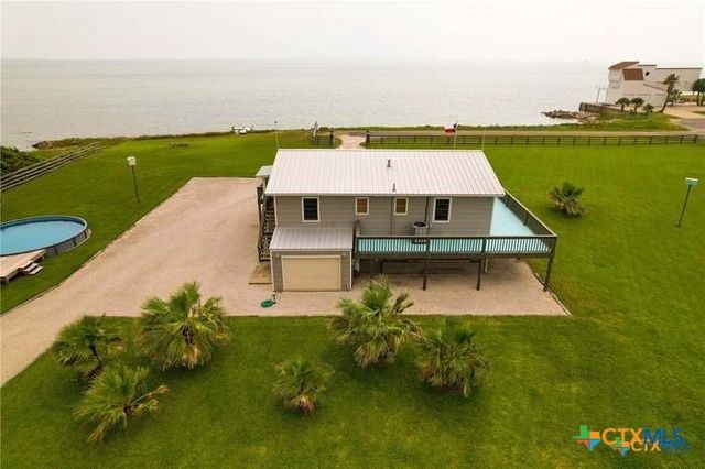 1007 N Washington Street, Port O'connor, TX 77982