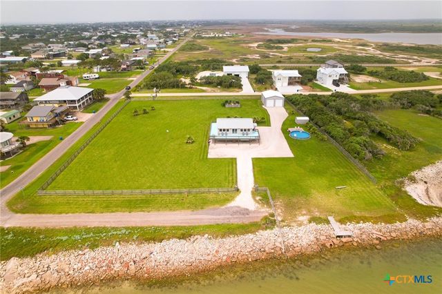 1007 N Washington Street, Port O'connor, TX 77982