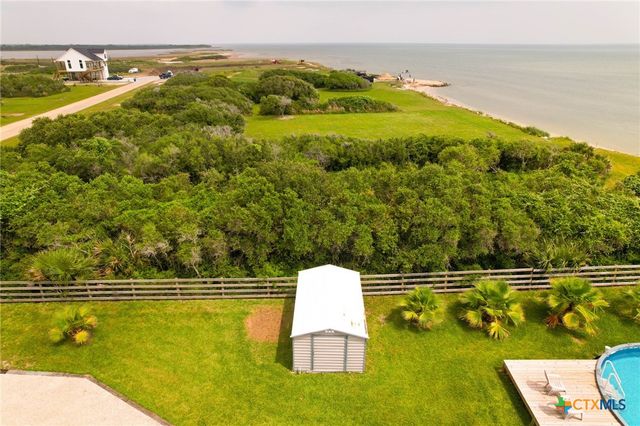 1007 N Washington Street, Port O'connor, TX 77982