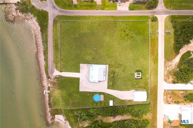 1007 N Washington Street, Port O'connor, TX 77982