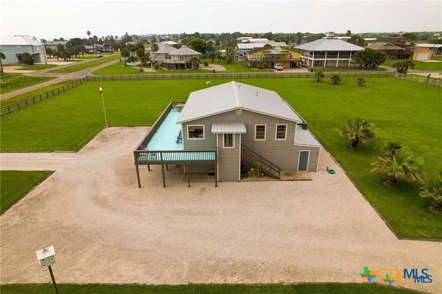 1007 N Washington Street, Port O'connor, TX 77982