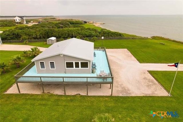 1007 N Washington Street, Port O'connor, TX 77982